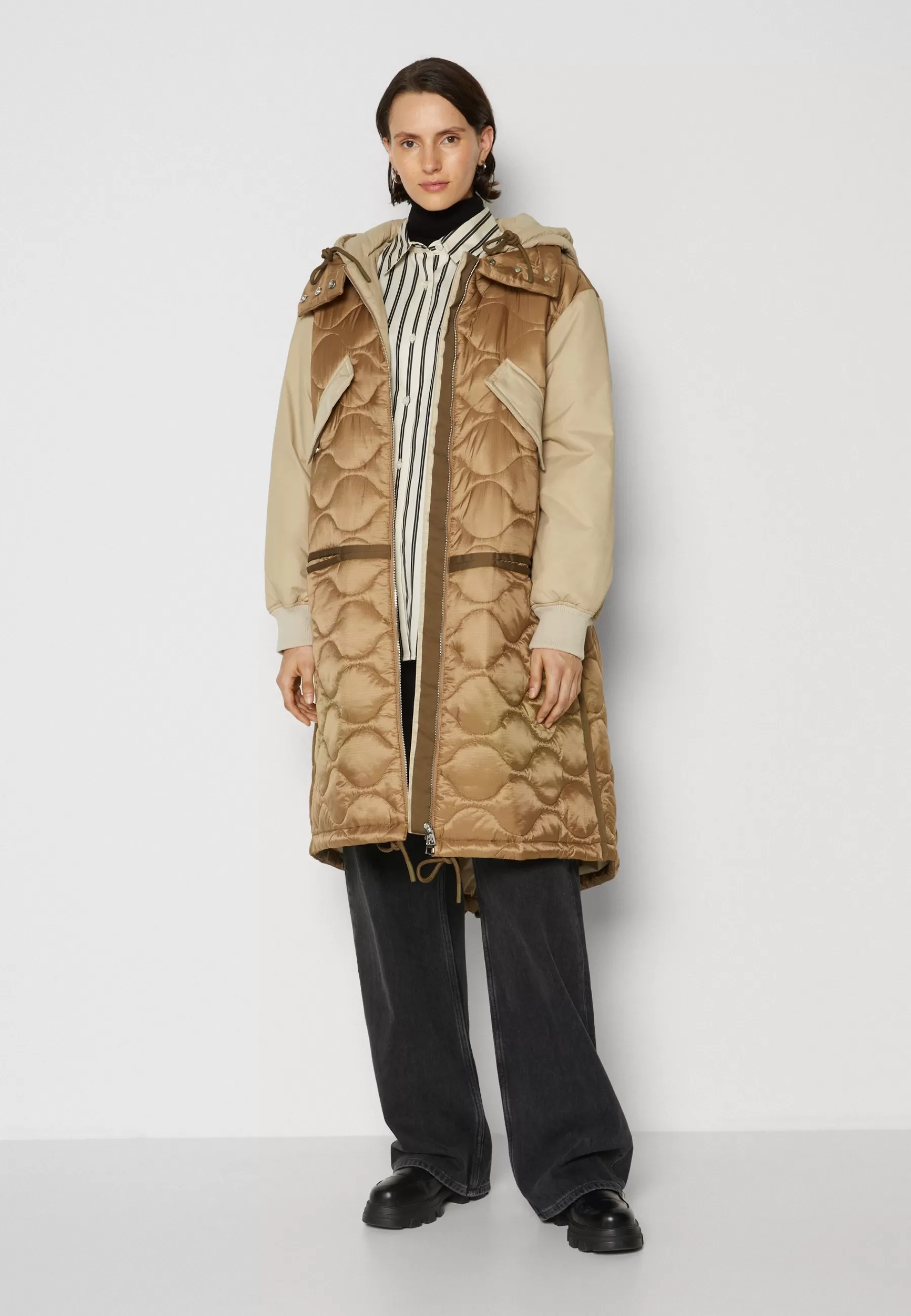 New Chevignon X Mop Quilted Middle Length Patched Details Fixed Hood - Cappotto Invernale Donna Parka