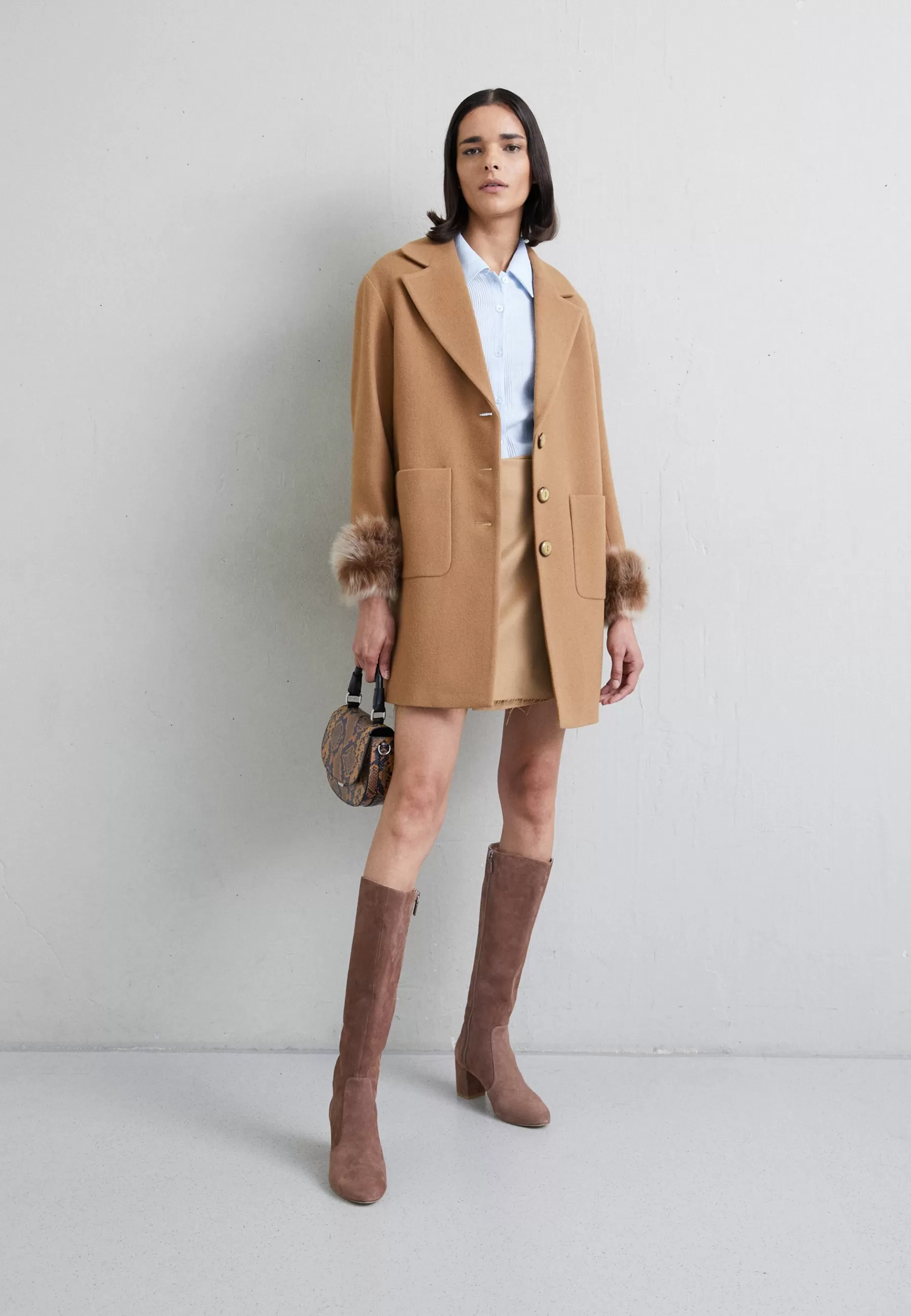 Shop Maggi Car Coat Short With Cuffs - Cappotto Corto Donna Classici