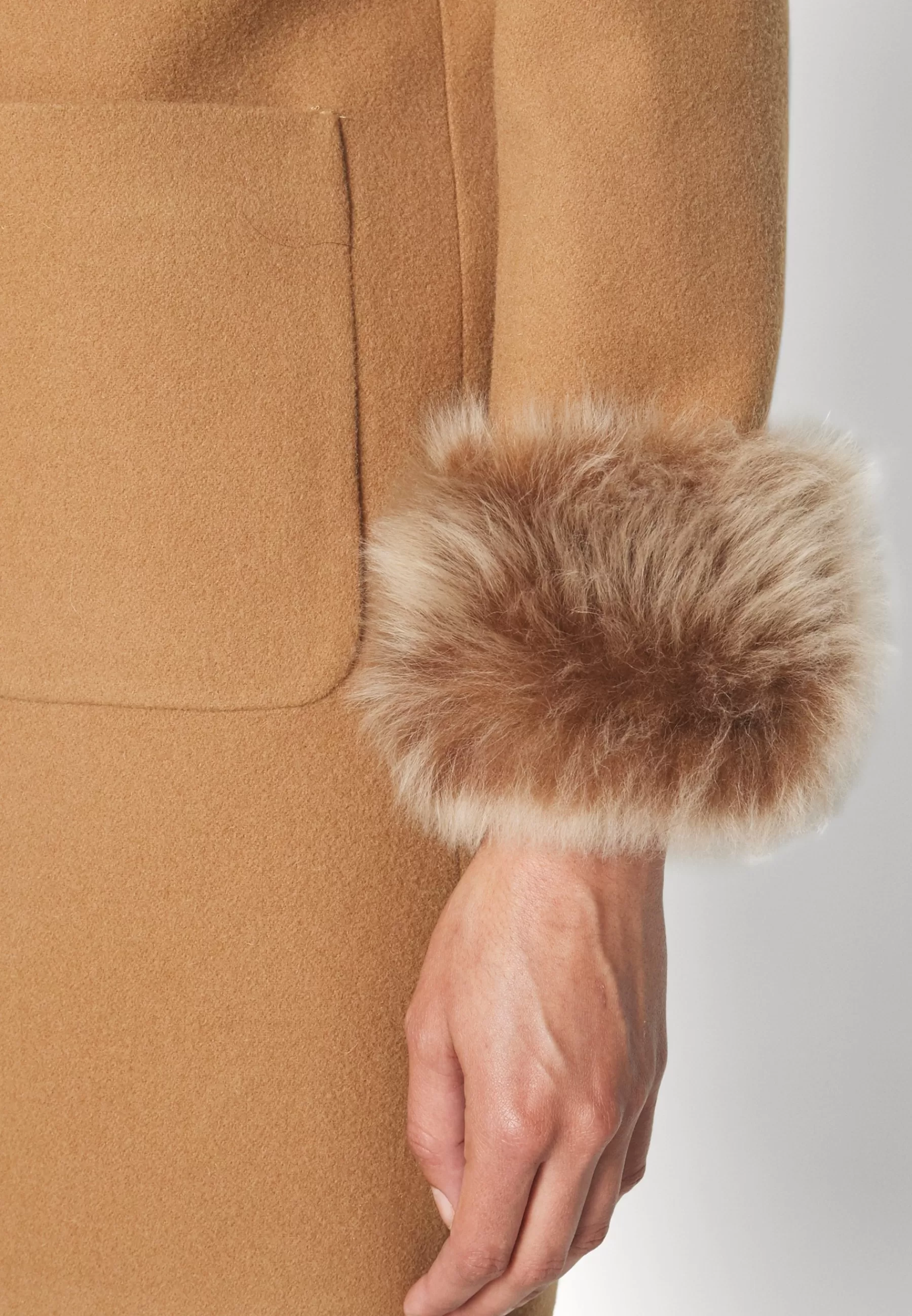 Shop Maggi Car Coat Short With Cuffs - Cappotto Corto Donna Classici